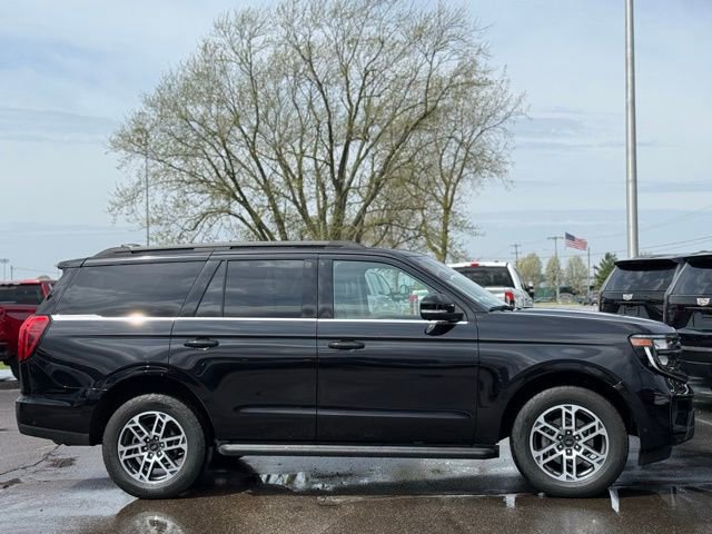 Certified 2025 Ford Expedition Active AWD/4WD image 40