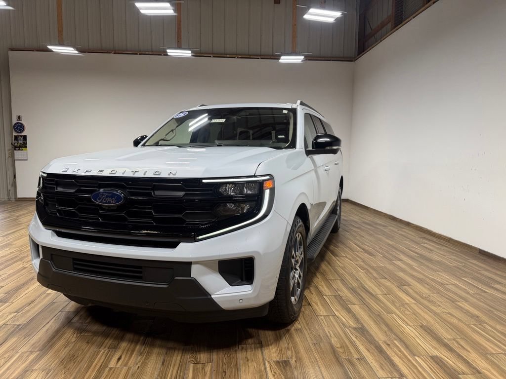 Certified 2025 Ford Expedition Max Active AWD/4WD image 5