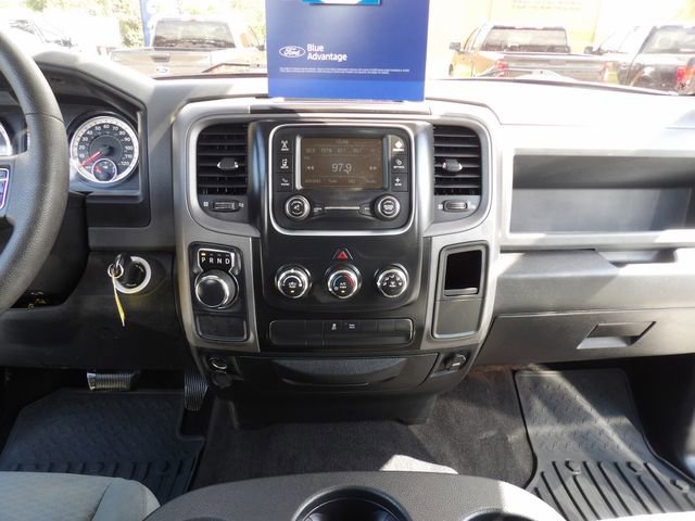 Used 2018 RAM 1500 Express w/ Black Ram 1500 Express Group RWD image 20