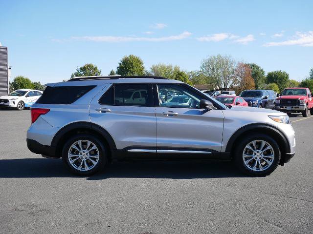 Certified 2021 Ford Explorer XLT w/ Equipment Group 202A AWD/4WD image 6
