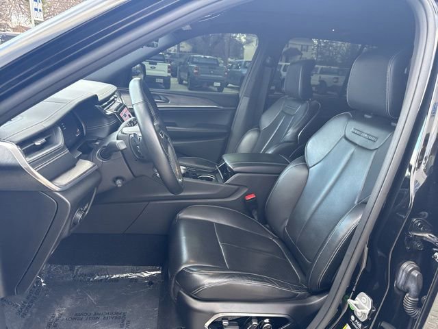 Used 2022 Jeep Grand Cherokee Overland w/ Luxury Tech Group IV image 14