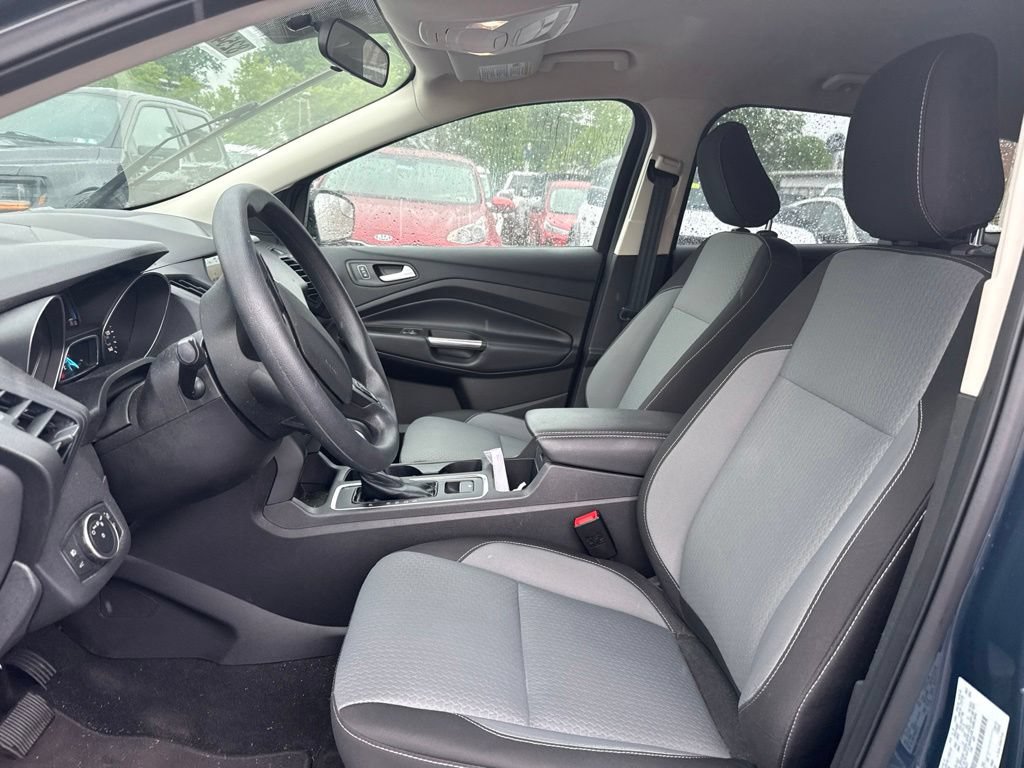 Certified 2019 Ford Escape SE FWD image 6
