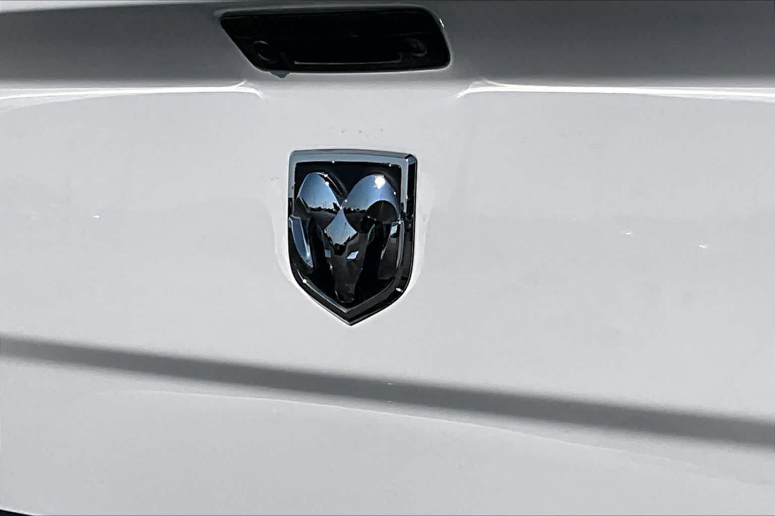 Used 2017 RAM 1500 Lone Star AWD/4WD image 10