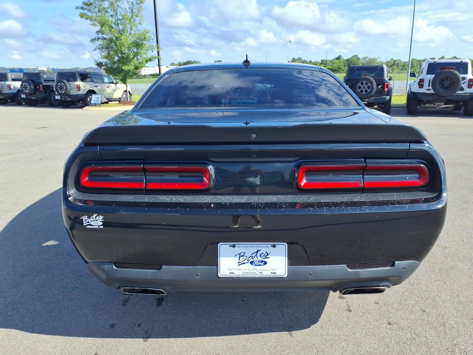 Used 2017 Dodge Challenger R/T Scat Pack RWD image 4