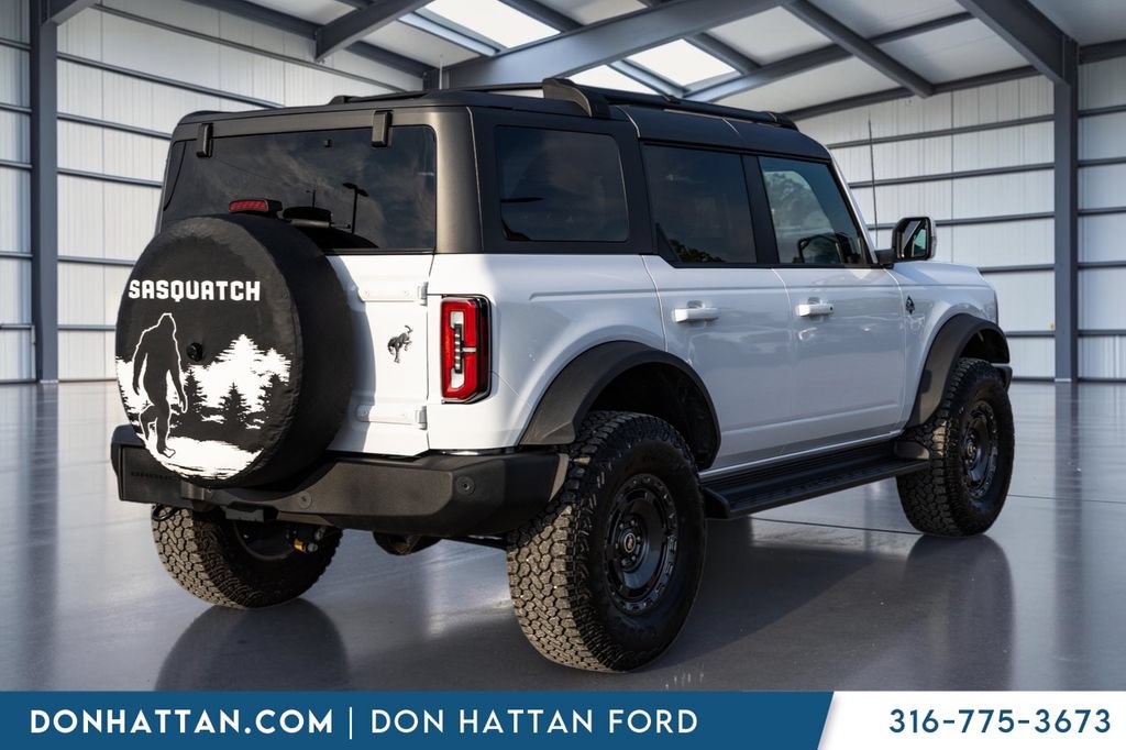 Certified 2025 Ford Bronco Outer Banks w/ Sasquatch Package AWD/4WD image 26
