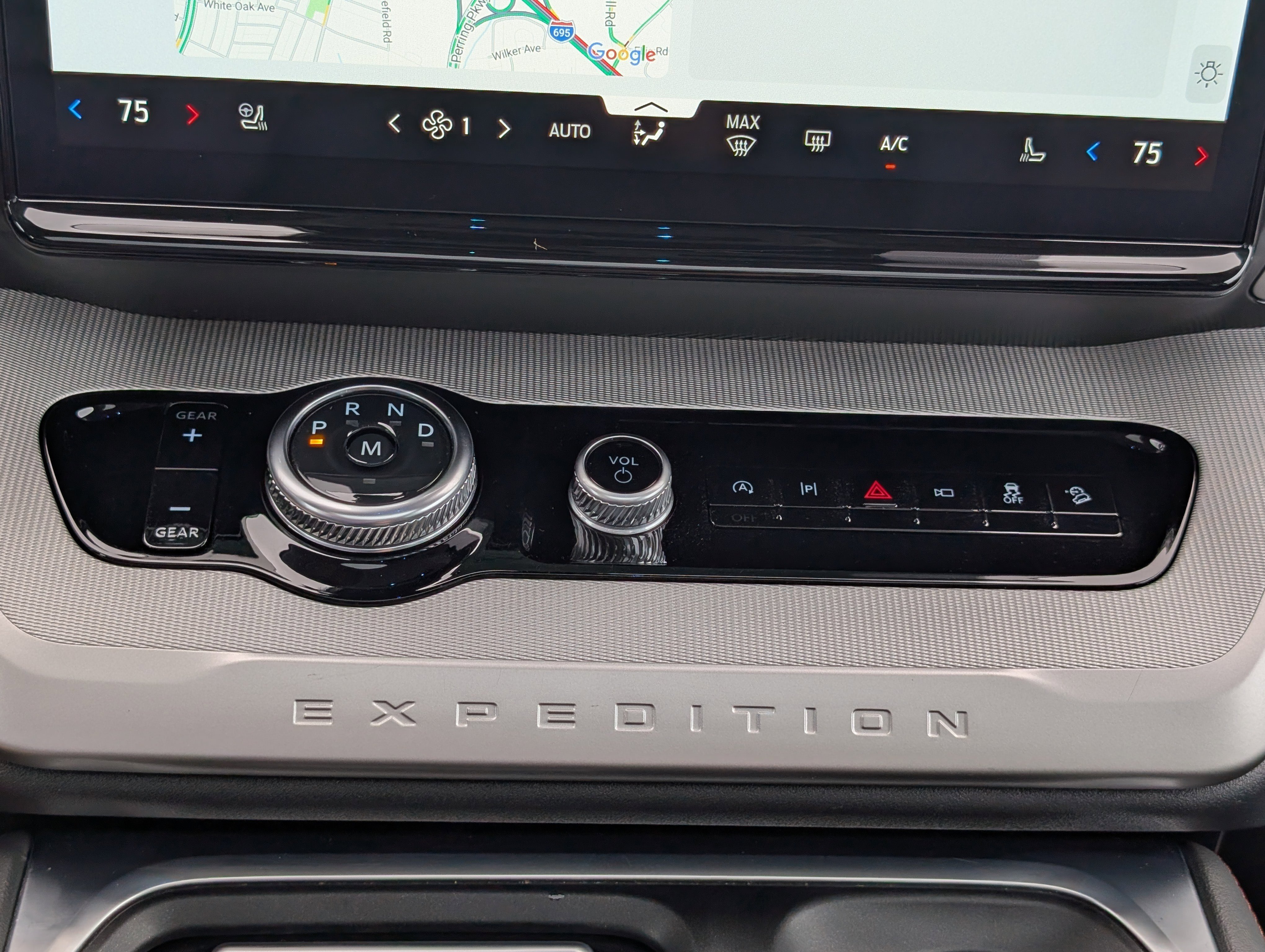 Certified 2025 Ford Expedition Active AWD/4WD image 34