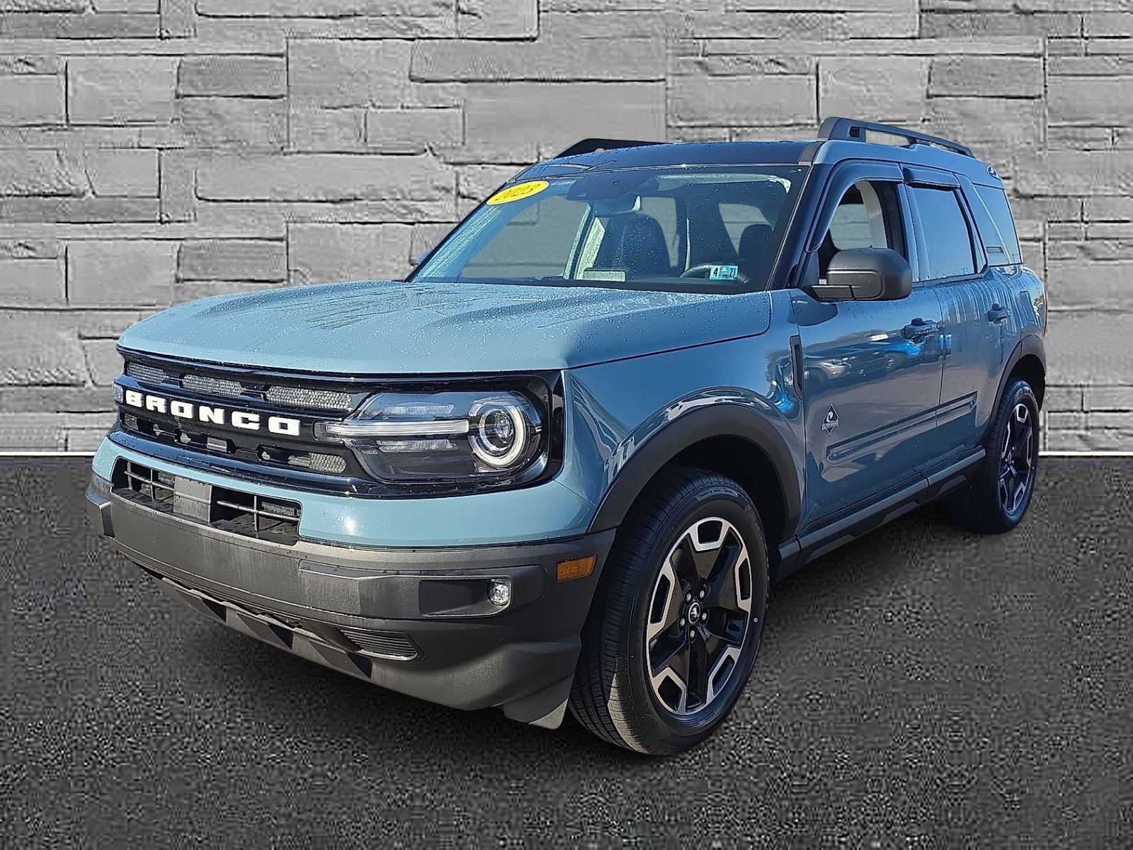 Certified 2023 Ford Bronco Sport Outer Banks w/ Tech Package AWD/4WD image 4