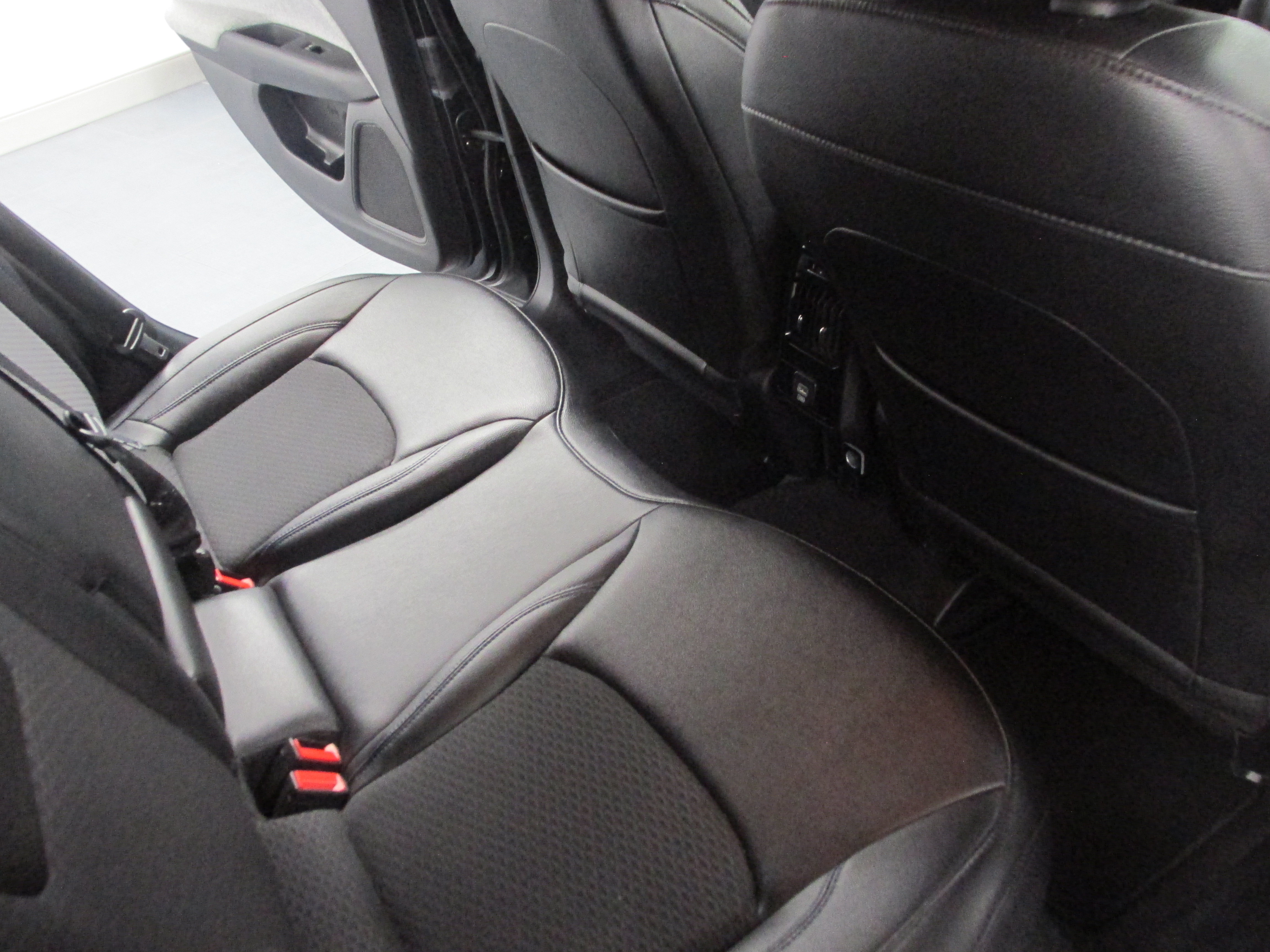Used 2024 Jeep Compass Latitude AWD/4WD image 26