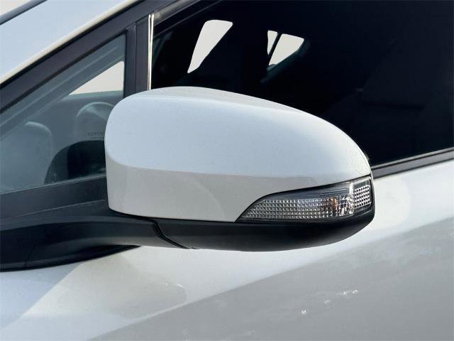 Used 2019 Toyota C-HR XLE image 26