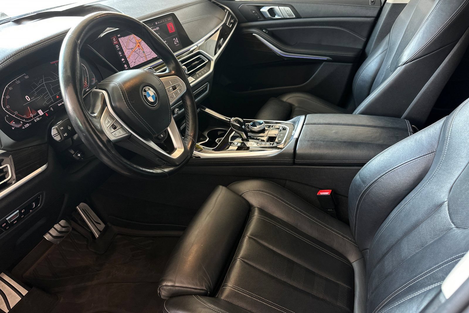 Used 2020 BMW X7 xDrive40i w/ Cold Weather Package AWD/4WD image 9