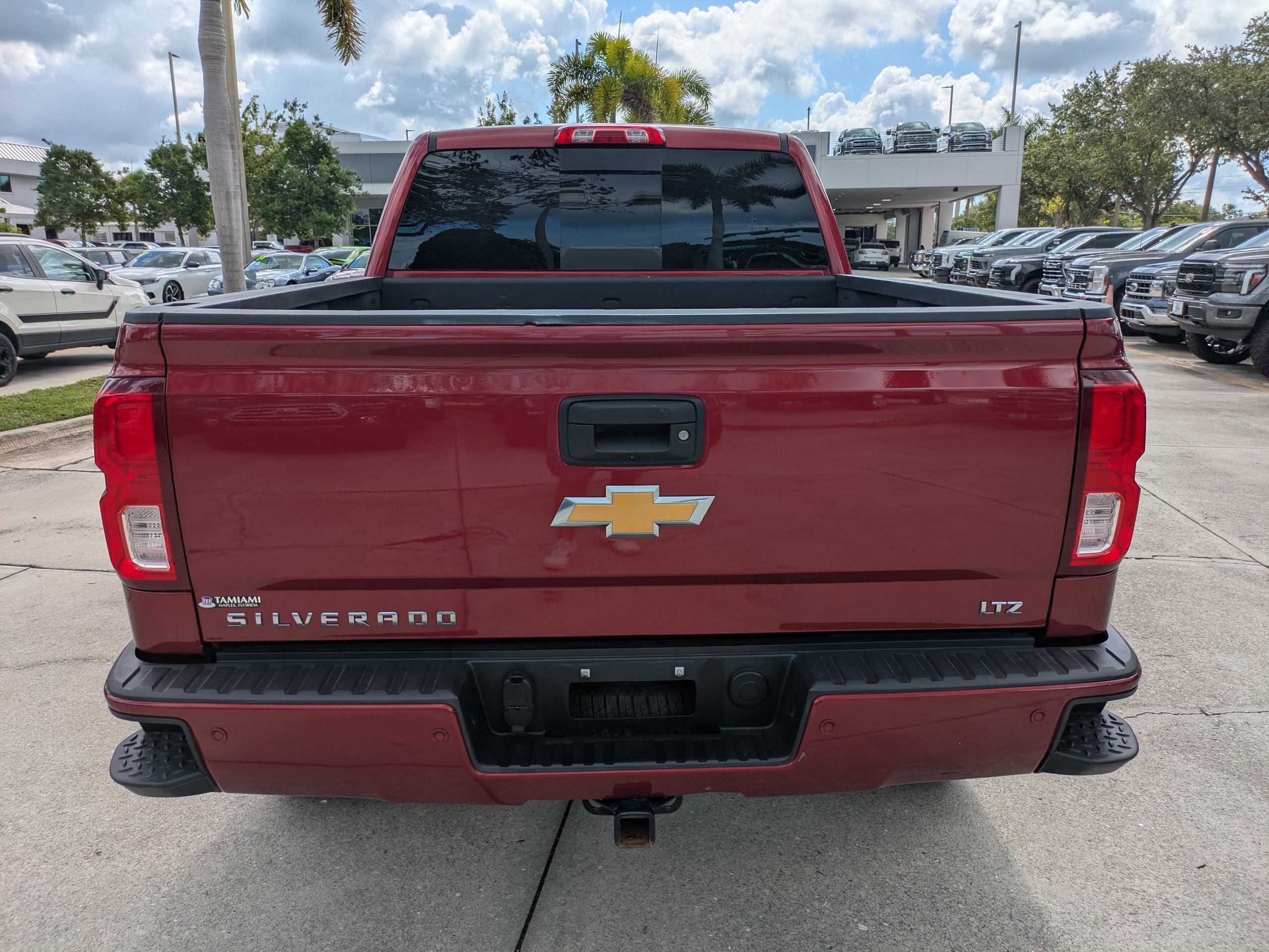 Used 2018 Chevrolet Silverado 1500 LTZ Z71 w/ LTZ Plus Package AWD/4WD image 5