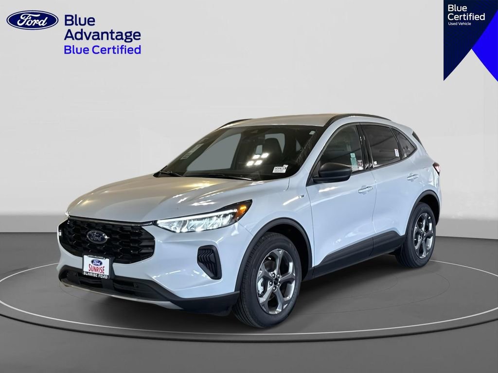 Certified 2025 Ford Escape ST-Line image 1