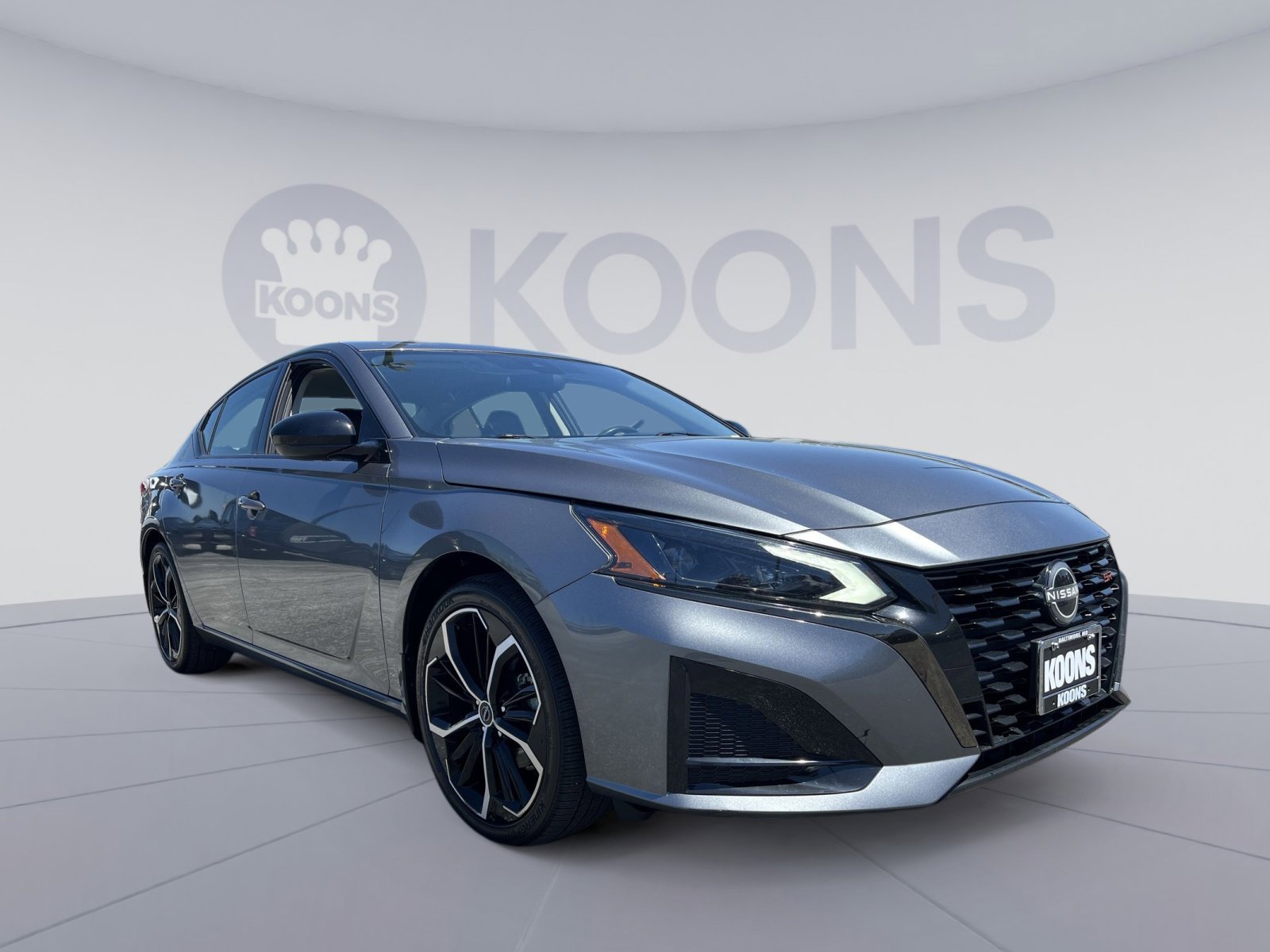 Used 2023 Nissan Altima 2.5 SR FWD image 18