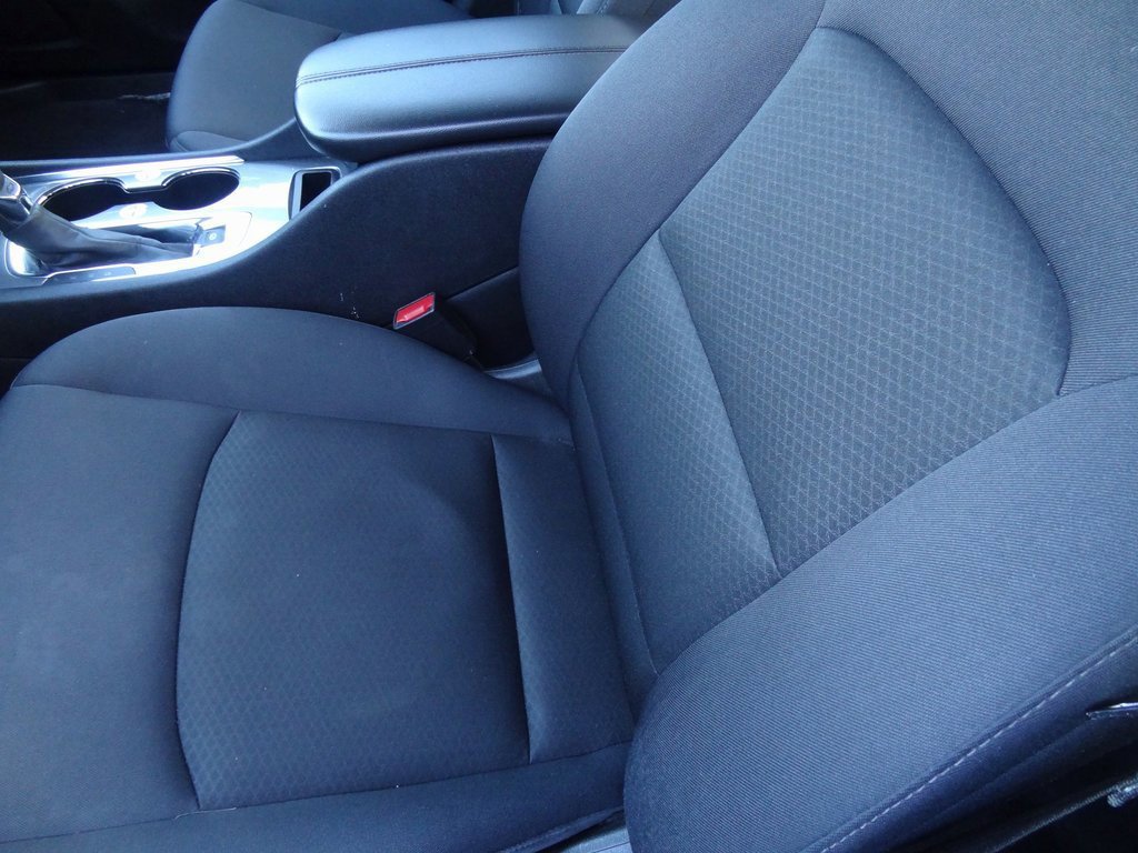 Used 2024 Chevrolet Malibu LT image 8