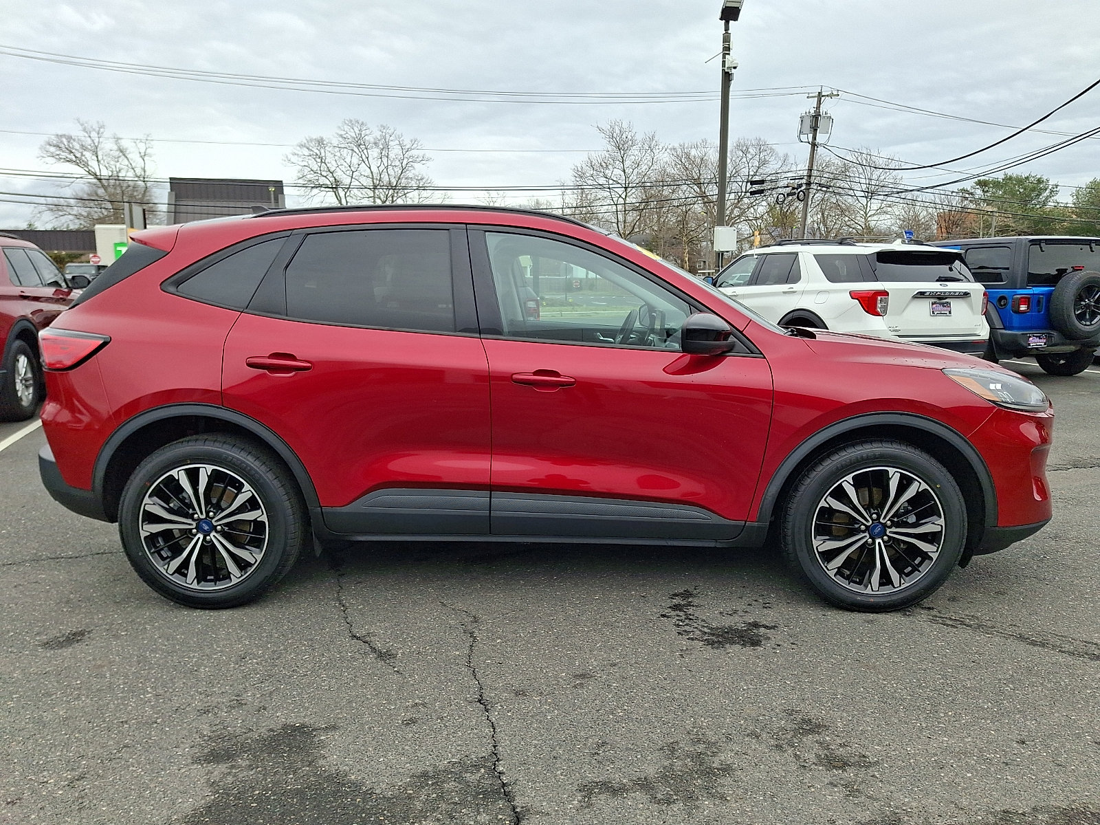 Certified 2022 Ford Escape SEL w/ SEL Stealth AWD Package image 12