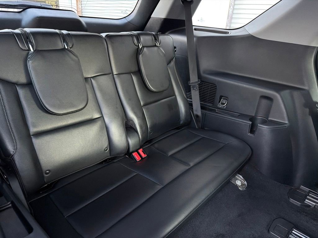 Certified 2023 Ford Explorer Limited w/ Limited Technology Package RWD image 35