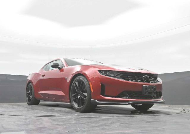 Used 2020 Chevrolet Camaro LT w/ 1LE Track Performance Package RWD image 23