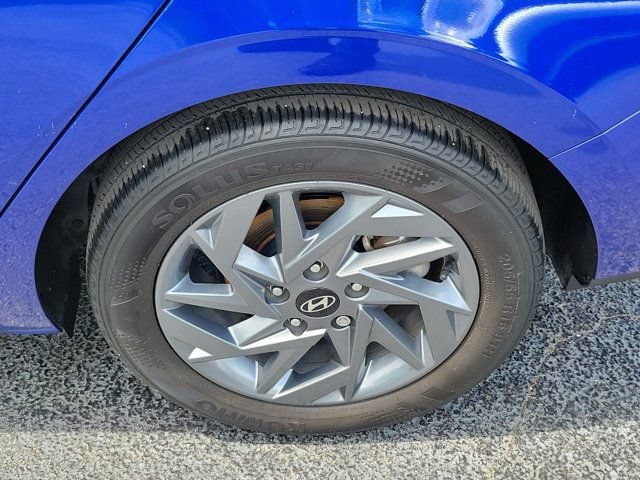 Used 2024 Hyundai Elantra SEL FWD image 8