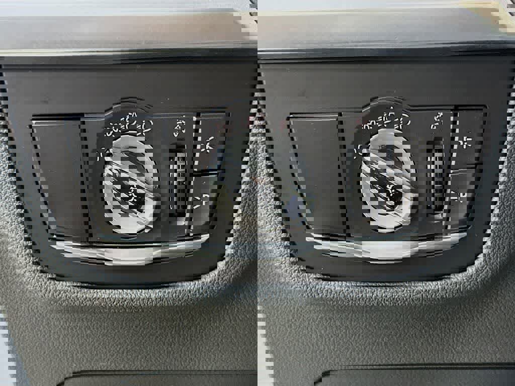 Used 2024 BMW X3 sDrive30i w/ Premium Package w/ZPA image 27