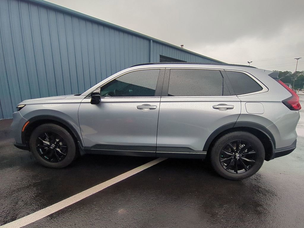 Used 2025 Honda CR-V Sport image 11