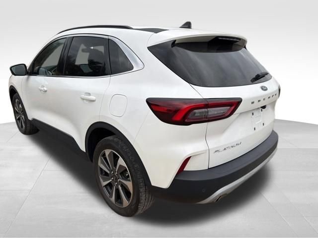 Certified 2023 Ford Escape Platinum image 5