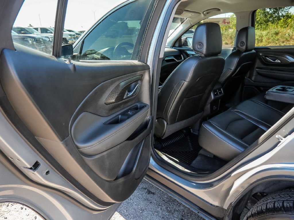 Used 2023 GMC Terrain SLT AWD/4WD image 24