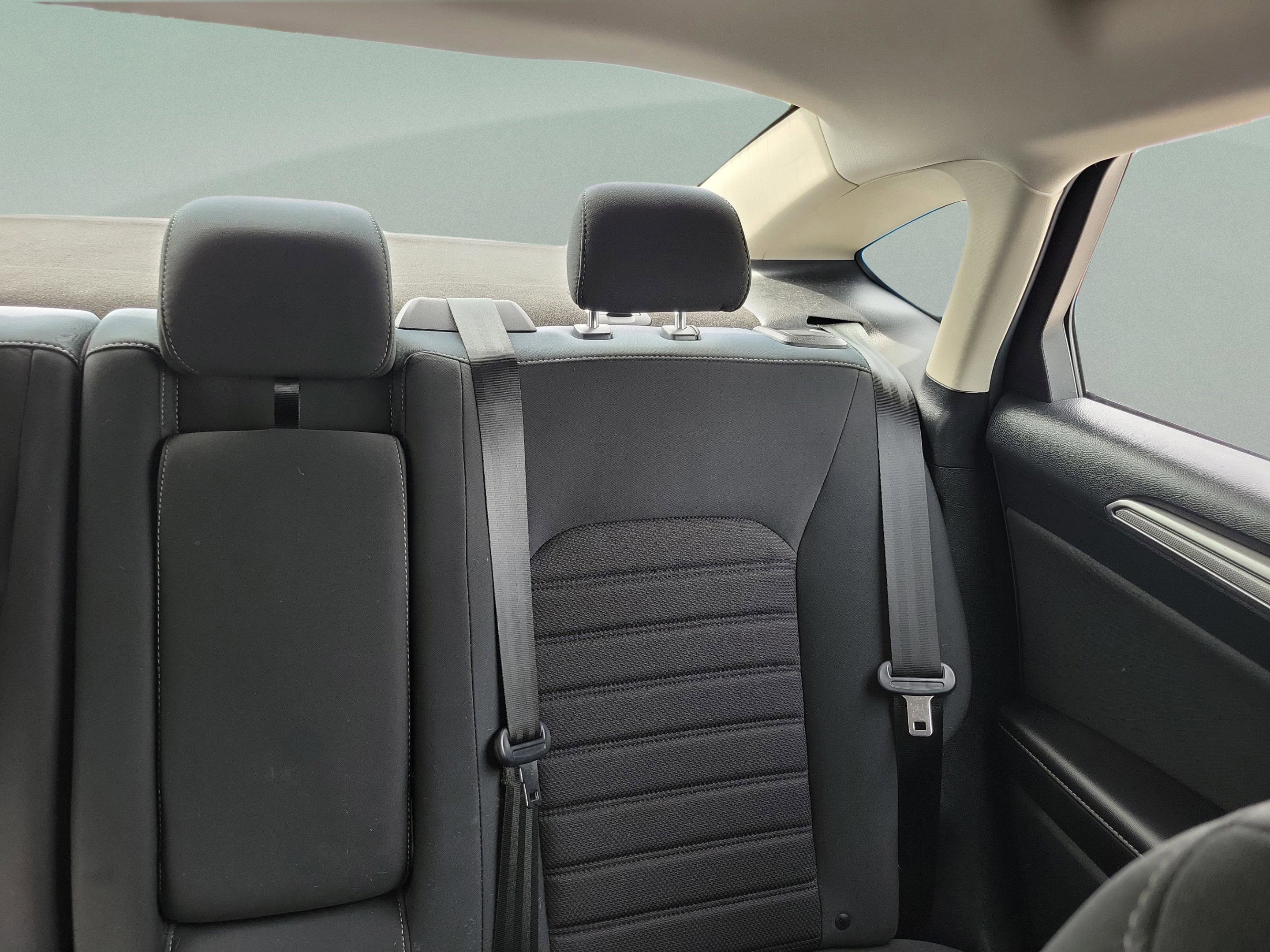 Certified 2020 Ford Fusion SE FWD image 10