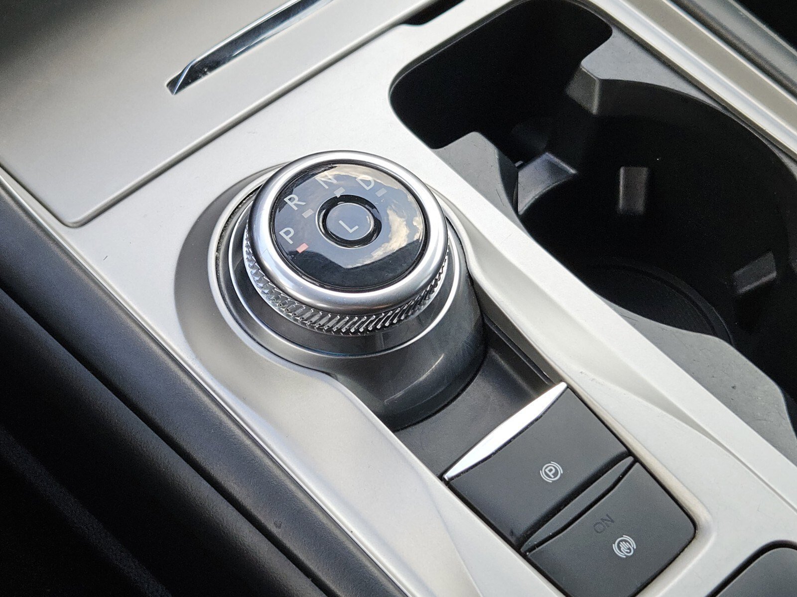 Certified 2024 Ford Explorer XLT image 26