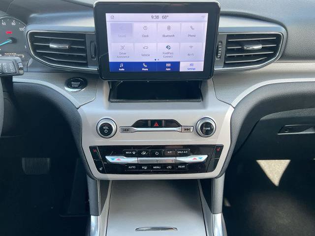 Certified 2024 Ford Explorer XLT w/ Equipment Group 202A AWD/4WD image 27
