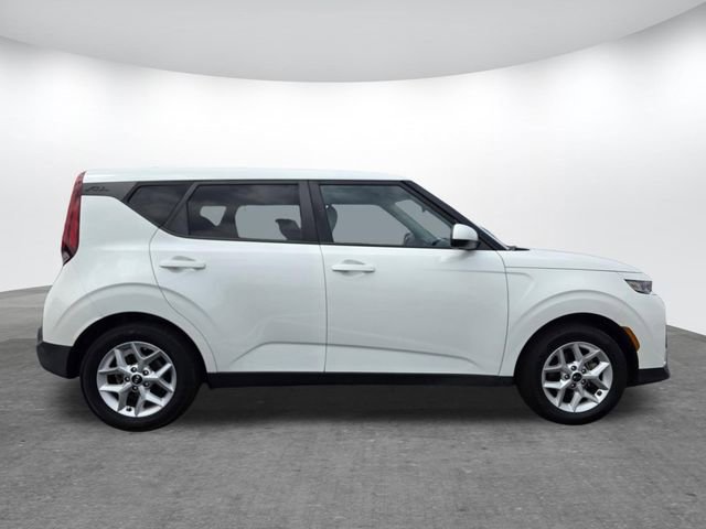 Used 2021 Kia Soul S FWD image 3