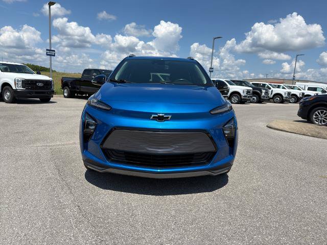 Used 2022 Chevrolet Bolt EUV LT w/ Convenience Package FWD image 2