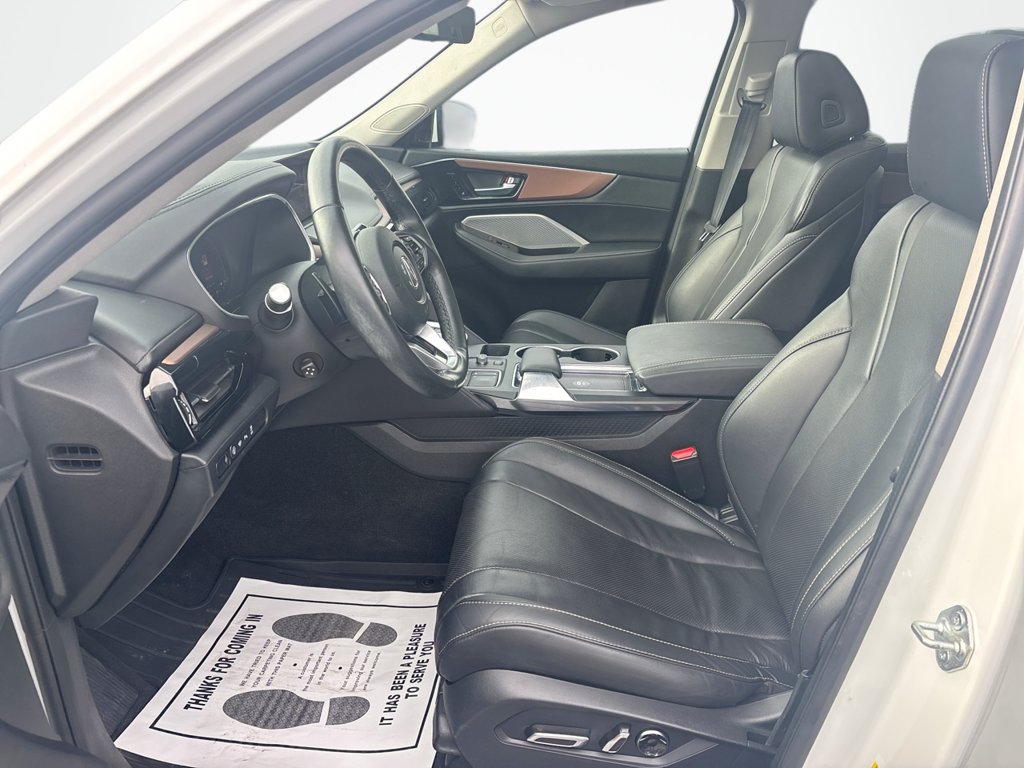 Used 2022 Acura MDX w/ Technology Package AWD/4WD image 24