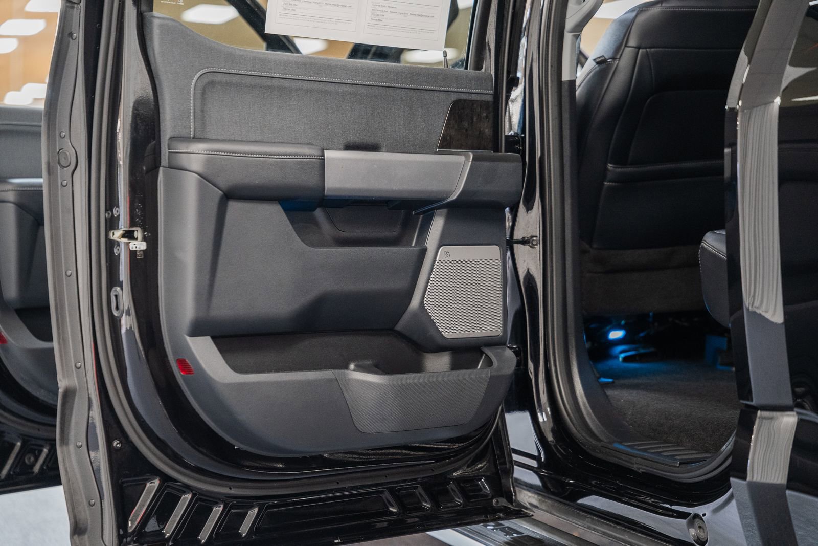 Certified 2022 Ford F150 Lariat w/ Equipment Group 502A High image 44