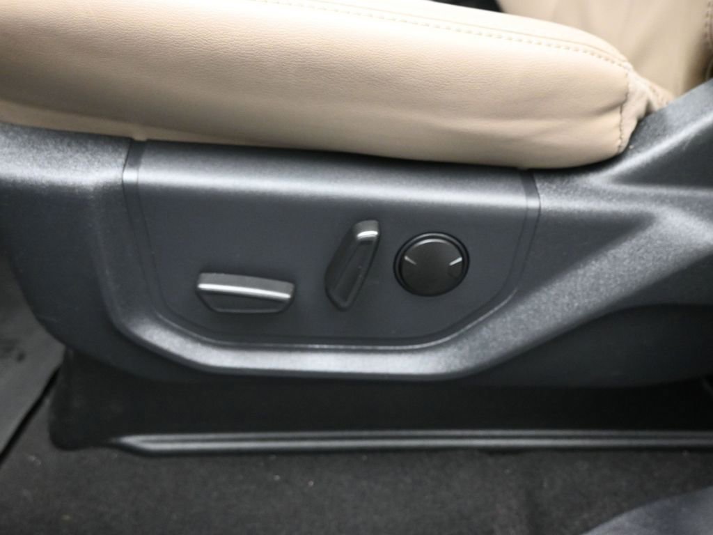 Certified 2024 Ford Expedition Max XLT image 38