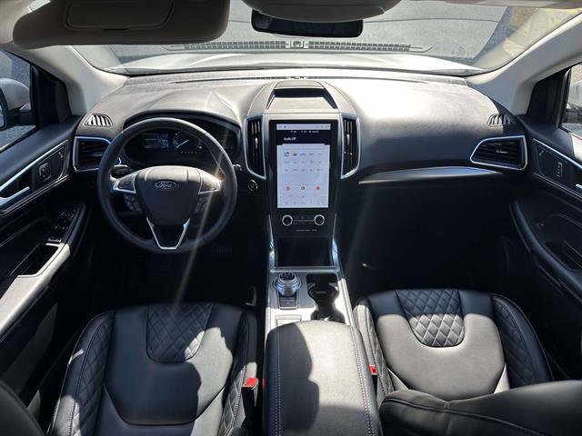 Certified 2024 Ford Edge Titanium image 26