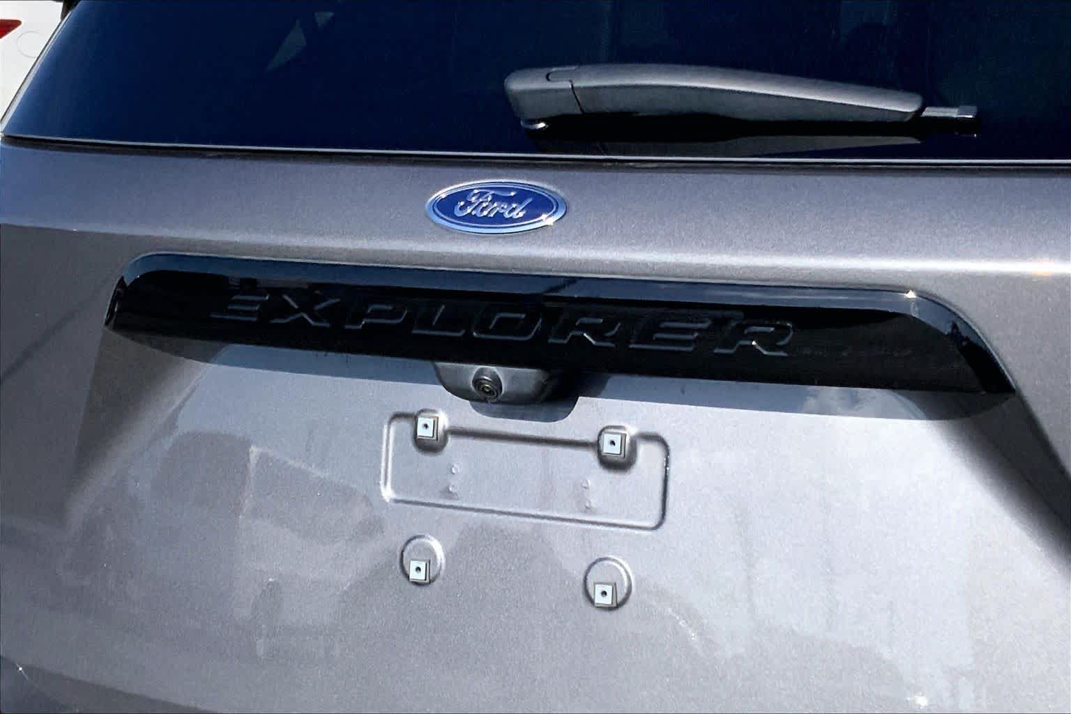 Certified 2023 Ford Explorer ST w/ Equipment Group 401A AWD/4WD image 10