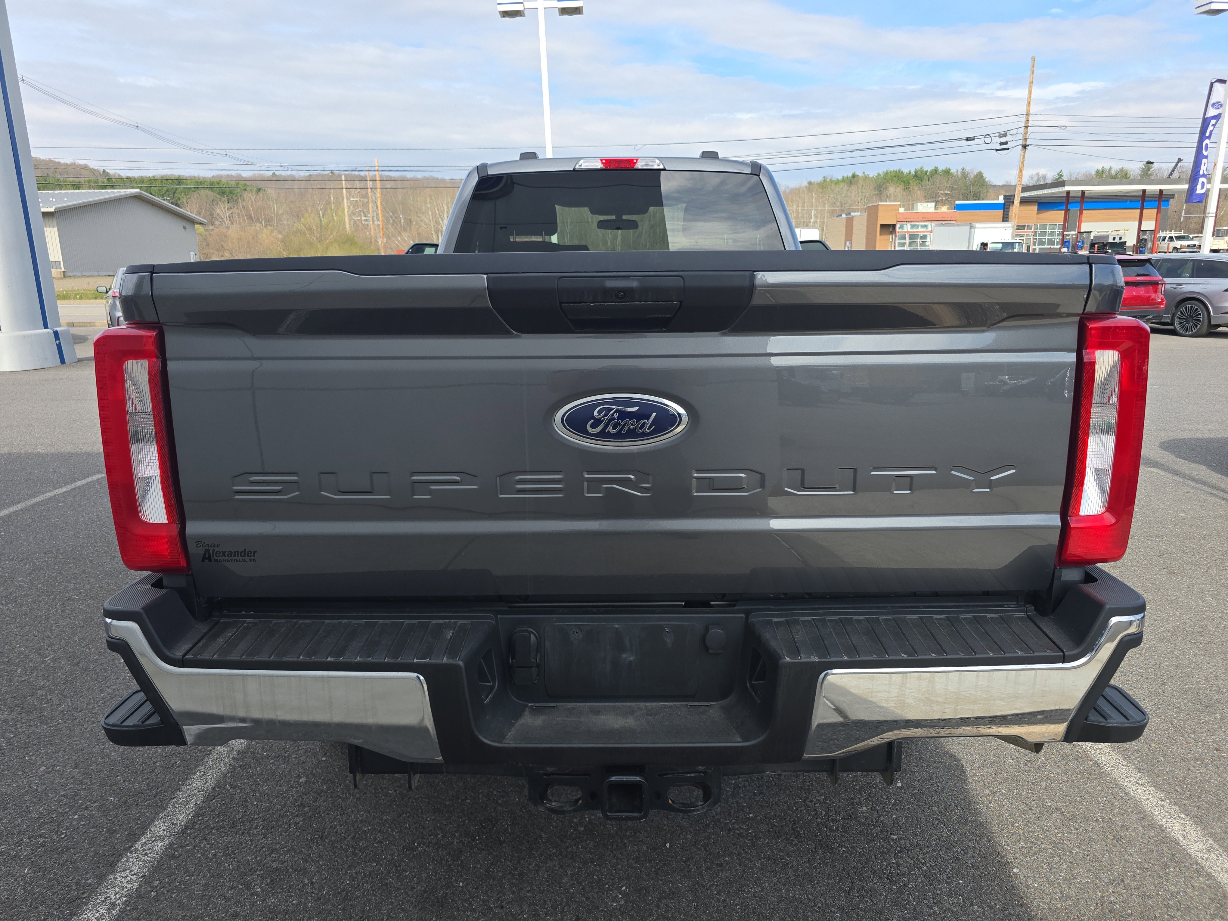 Certified 2025 Ford F350 XLT w/ Snow Plow Prep Package AWD/4WD image 4