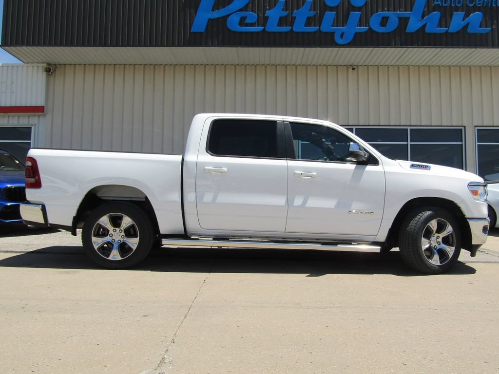 Used 2023 RAM 1500 Laramie AWD/4WD image 2