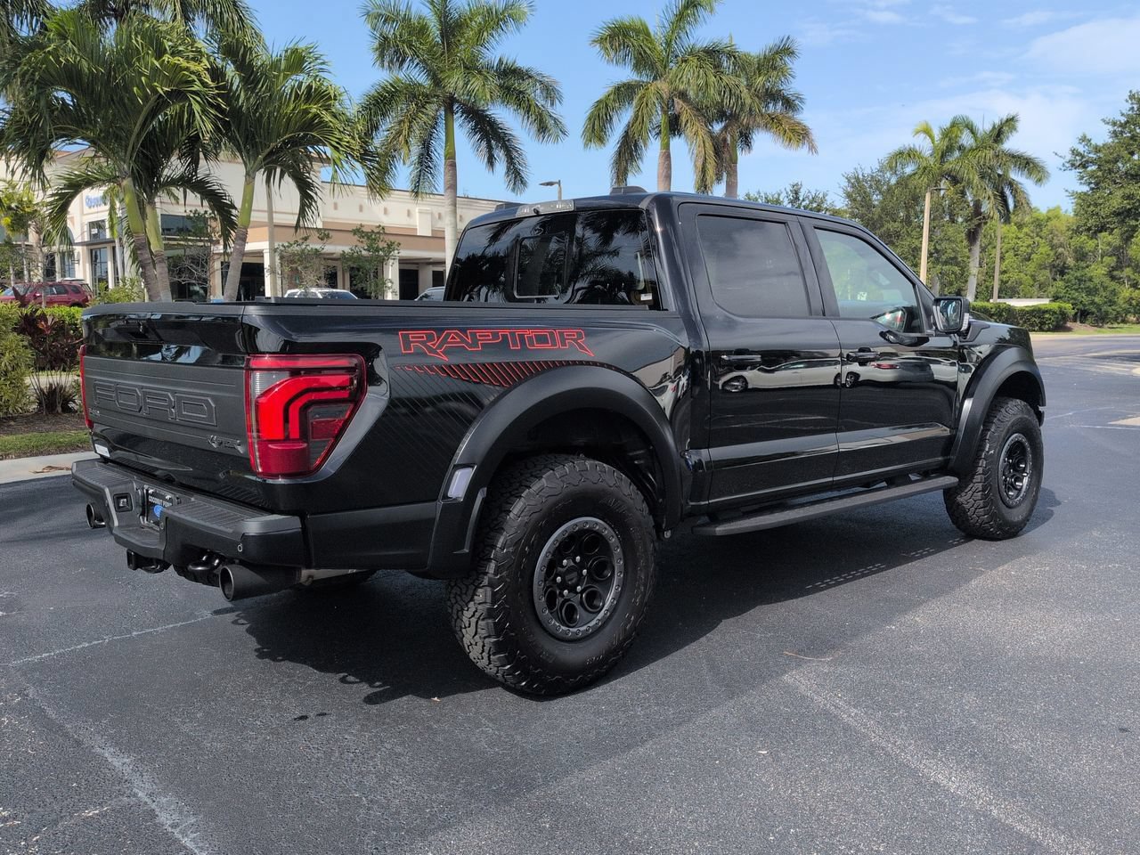 Certified 2025 Ford F150 Raptor AWD/4WD image 4