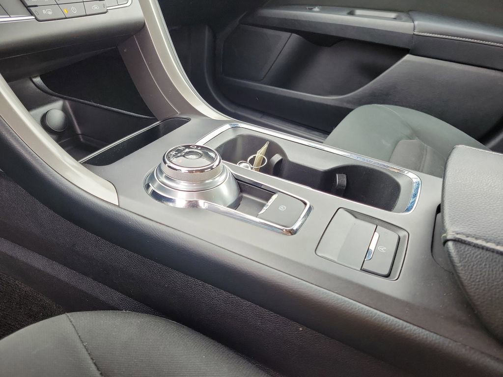 Certified 2018 Ford Fusion SE w/ Fusion SE Technology Package image 29