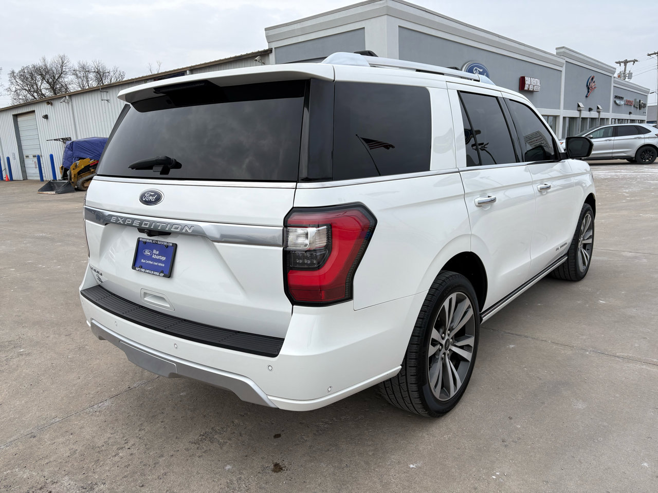 Certified 2020 Ford Expedition Platinum image 3