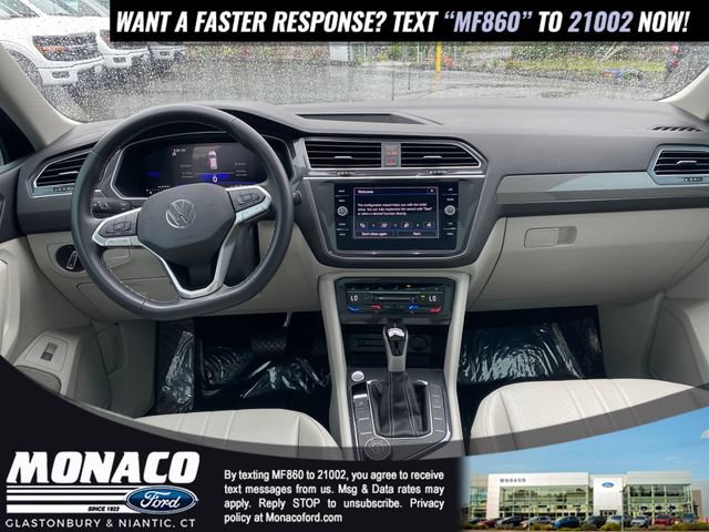 Used 2024 Volkswagen Tiguan SE w/ Panoramic Sunroof Package AWD/4WD image 15
