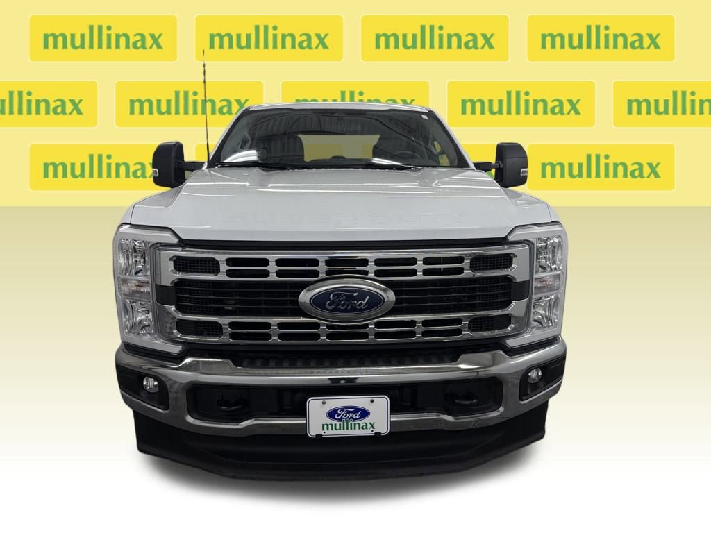 Certified 2025 Ford F350 XLT image 8