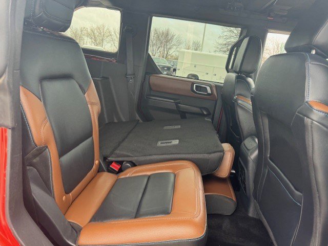 Certified 2024 Ford Bronco Outer Banks w/ Sasquatch Package image 29