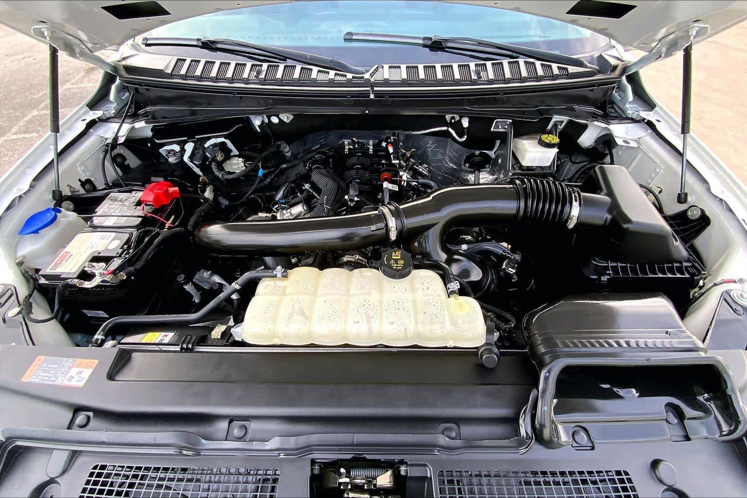 Certified 2024 Ford Expedition XLT RWD image 32
