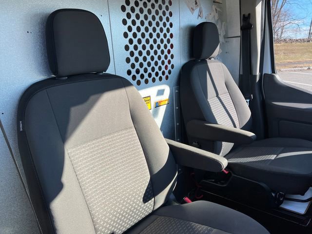 Certified 2022 Ford Transit 250 Medium Roof AWD image 33