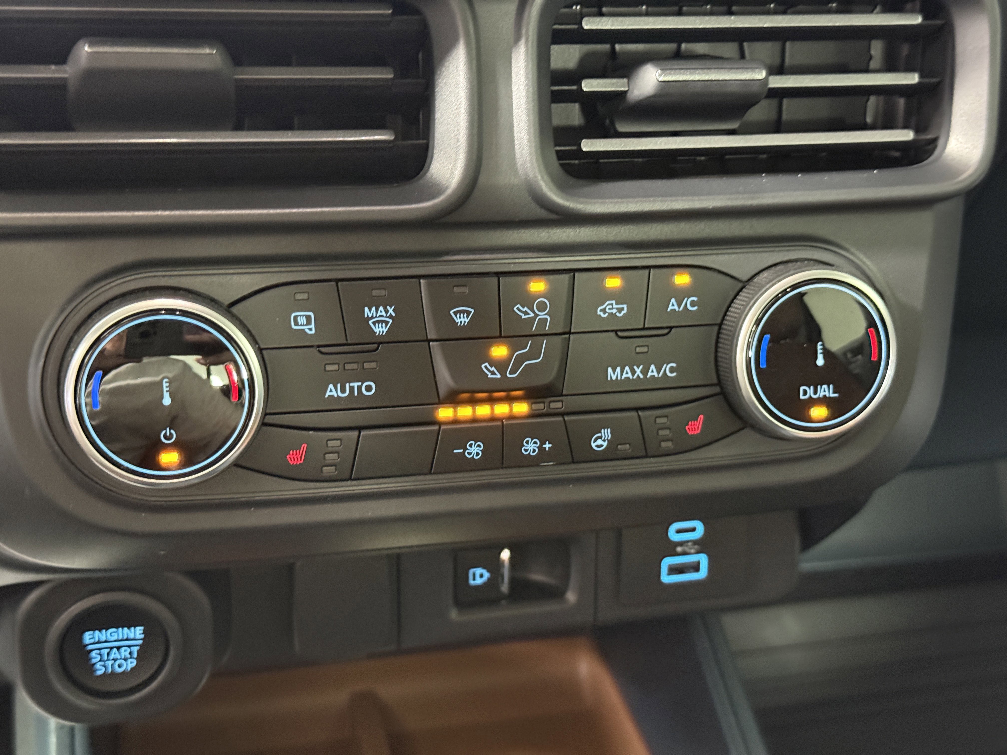 Certified 2024 Ford Maverick Lariat w/ FX4 Off-Road Package image 22