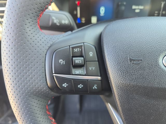 Certified 2023 Ford Escape ST-Line w/ Tech Pack #1 AWD/4WD image 15