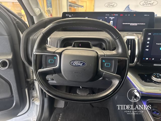 Certified 2025 Ford Expedition Platinum AWD/4WD image 18
