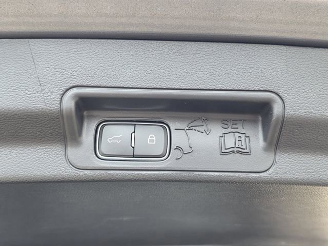 Certified 2025 Ford Explorer ST-Line image 31